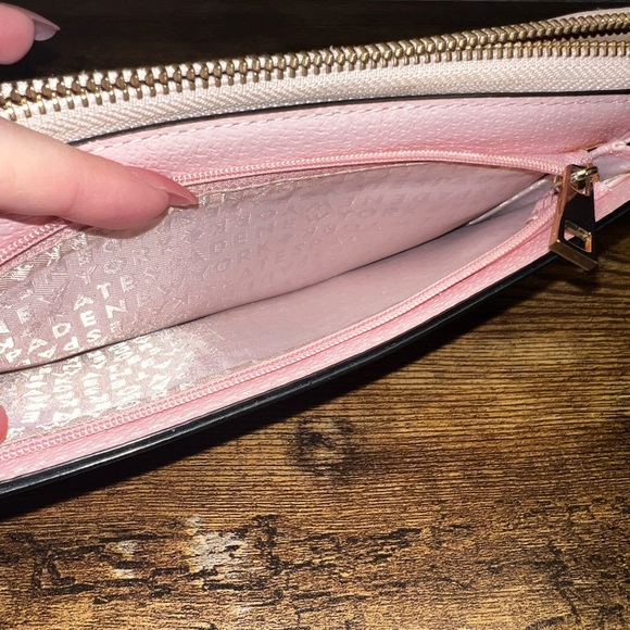 Kate Spade - Powder Pink Wristlet - Picture 8 of 8